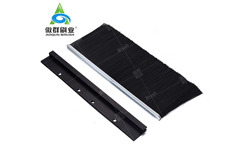 安裝方便，粘貼性強的傲群3M膠密封條刷