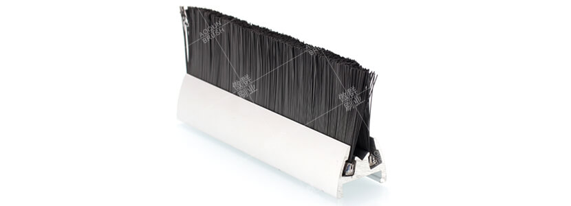 你的扶梯旁邊的毛刷該選PA材質還是PP材質？【傲群刷業(yè)】