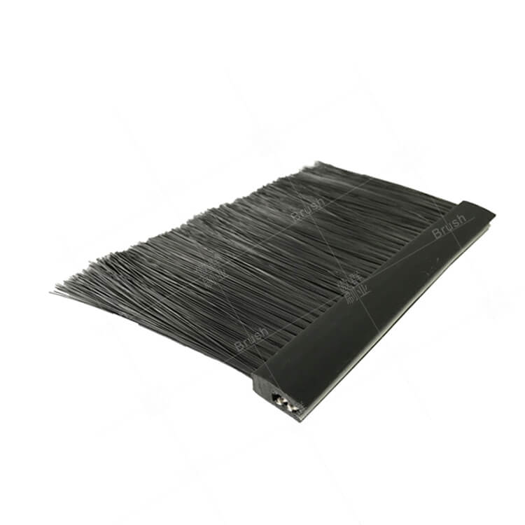 膠條機(jī)柜植毛刷可一點(diǎn)都不差「傲群刷業(yè)」