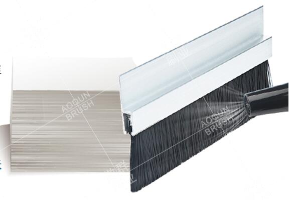 屏蔽門更換密封毛刷的方法：一取二清三安裝