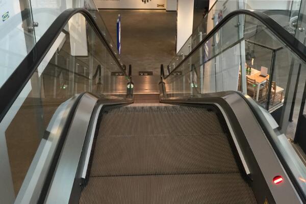 扶梯毛刷的作用：商場扶梯毛刷作用是什么？