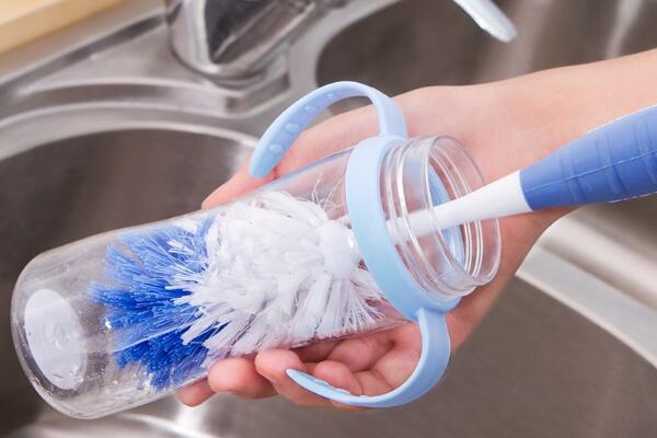 玻璃瓶奶瓶刷推薦：傲群尼龍奶瓶刷規(guī)格款式多樣，可定制