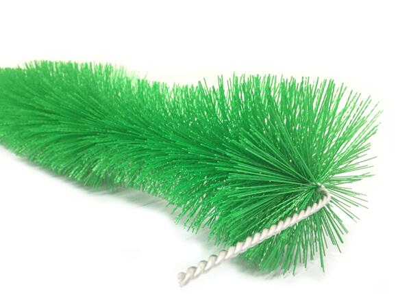 清洗魚(yú)池過(guò)濾毛刷的幾大點(diǎn)注意事項(xiàng)