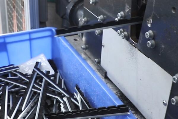 傲群密封毛刷廠家提供定制服務(wù)，滿足產(chǎn)品個性化要求！