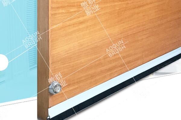 門(mén)底下密封條毛刷的作用是什么？常見(jiàn)的幾大門(mén)毛刷作用