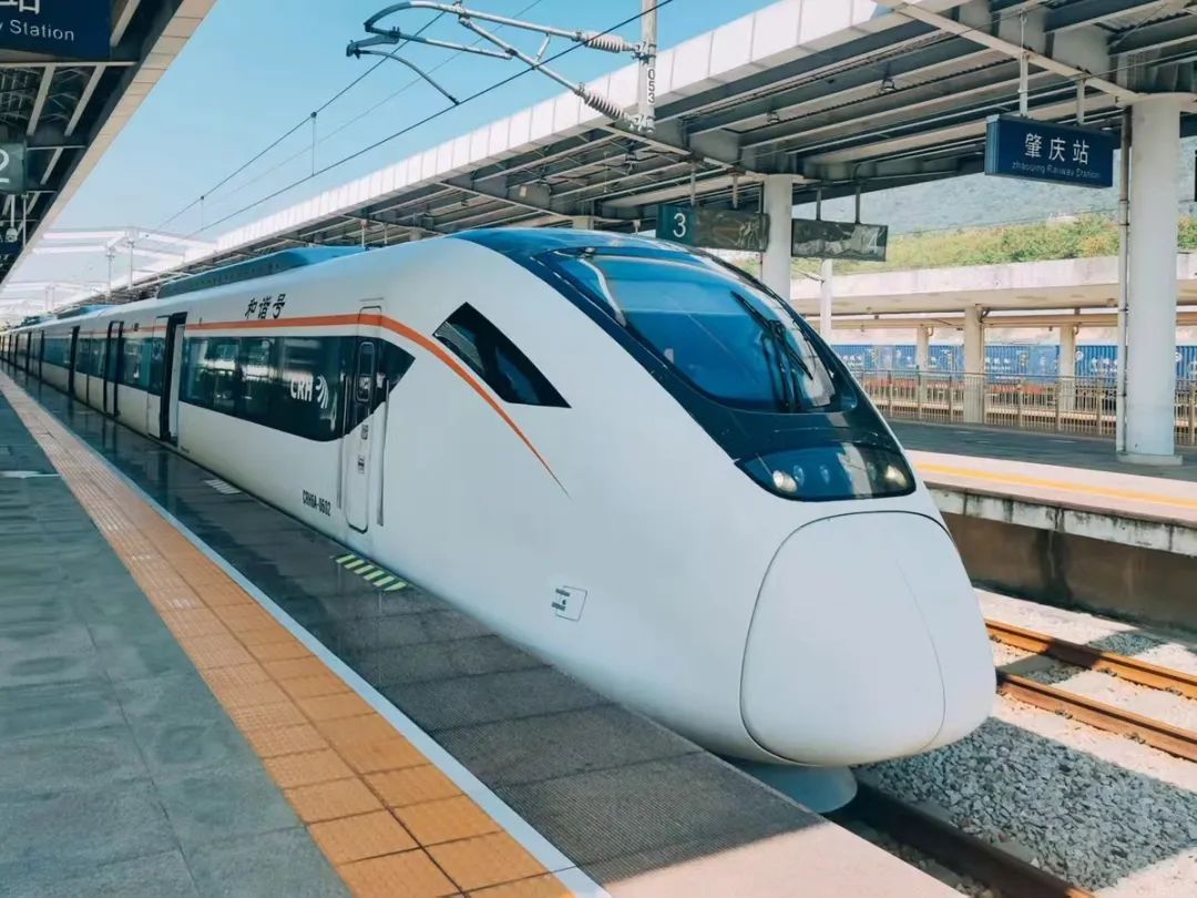 刷靚全國最長跨市“地鐵”，有傲群響度