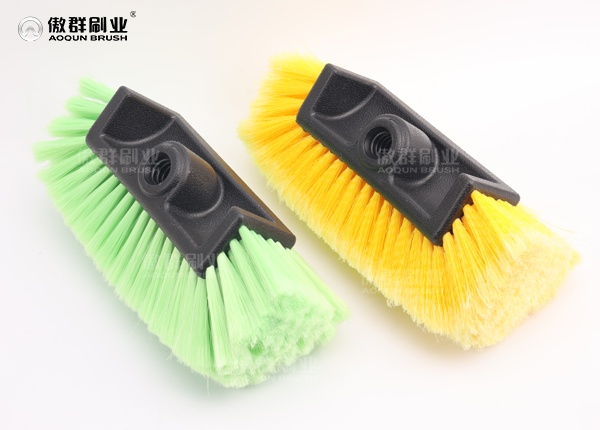 尋找專業(yè)貨車洗車刷廠家？傲群毛刷廠提供高性價比洗車刷采購方案
