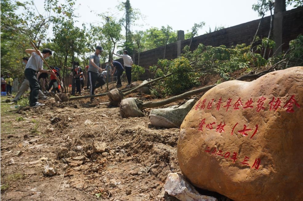 傲群媽媽，感謝你！