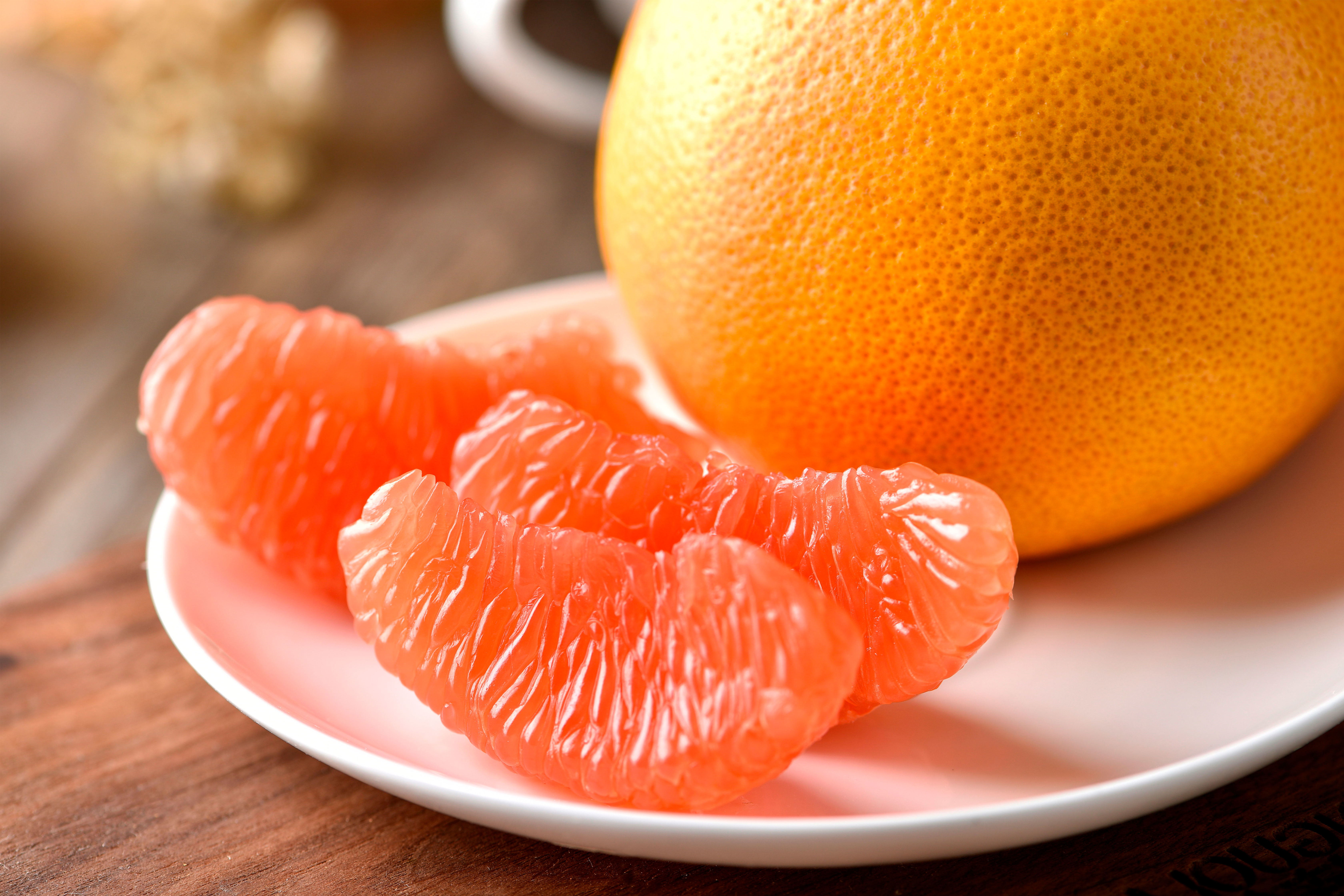 傲寄故鄉(xiāng)情，群享中秋月