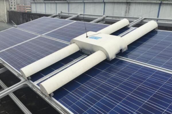 電動光伏清潔機(jī)器人 電動光伏清潔機(jī)器人