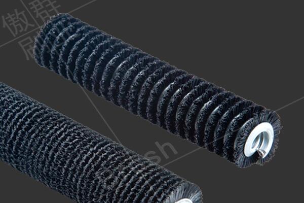 纏繞式毛刷輥.jpg 纏繞式毛刷輥.jpg