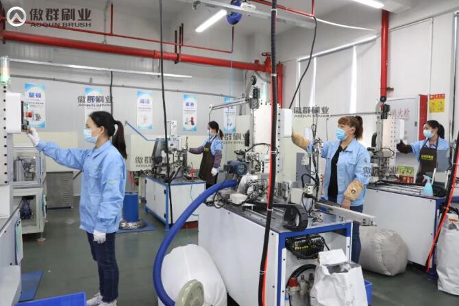 傲群生產(chǎn)運(yùn)行中.jpg 傲群生產(chǎn)運(yùn)行中.jpg