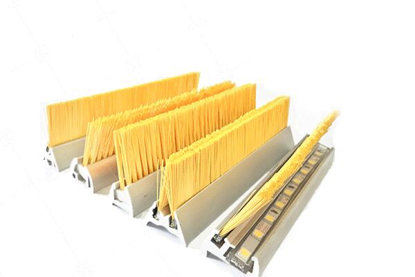 黃色阻燃尼龍絲扶梯安全毛刷 黃色阻燃尼龍絲扶梯安全毛刷