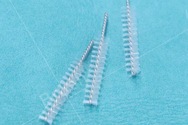 傲群牙縫刷生產(chǎn)商