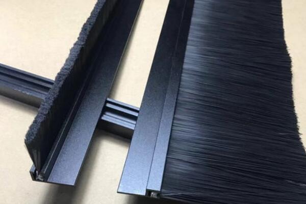 旋轉(zhuǎn)門密封條毛刷 旋轉(zhuǎn)門密封條毛刷