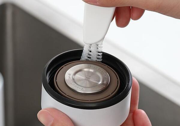 保溫杯水杯蓋縫隙清潔刷的注意事項(xiàng) 保溫杯水杯蓋縫隙清潔刷的注意事項(xiàng)