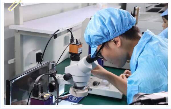 傲群科技專注于研發(fā).jpg 傲群科技專注于研發(fā).jpg